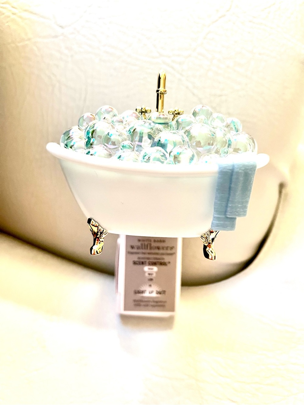 Bubble Bath Scent Control Nightlight!